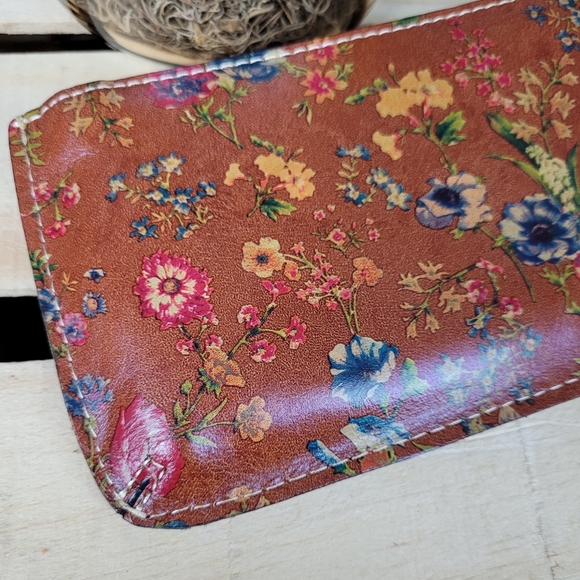 Patricia Nash Slim St Croce Tan Prairie Rose Wristlet Clutch - Picture 10 of 12